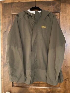 REI Olive Green Flash Stretch Raincoat